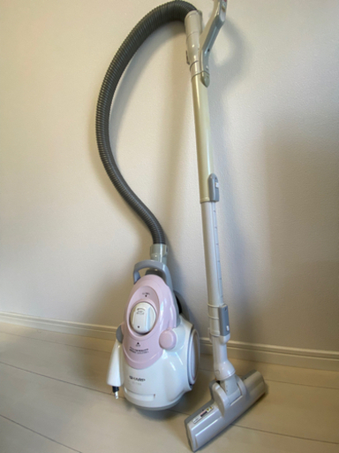 掃除機　SHARP EC-T1E8