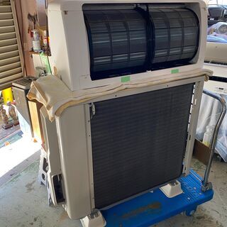 季節、空調家電 【ダイキン　AN40WABKP-W エアコン 2019年 ABKシリーズ ホワイト [おもに14畳用 /200V] 　ビックカメラモデル　中古動作品】