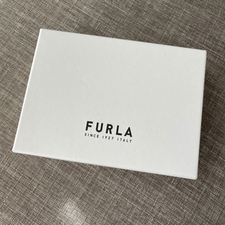 FURLA 財布 空箱