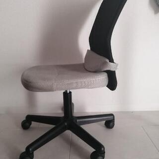 椅子　高さ調整可能　ニトリ