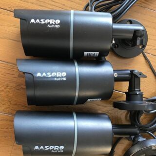 ■防犯カメラ　モニター＆ワイヤレスHDカメラセット（３台）