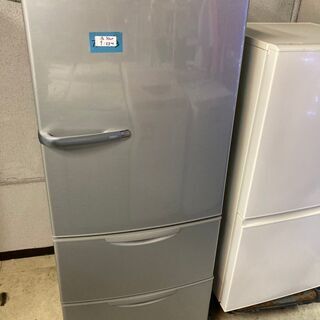 ☆中古 激安！！ ￥18,800！！AQUA　アクア　272㍑3ドア冷蔵庫　2015年製　AQR-271D(S)型　幅60㎝ｘ奥行67㎝ｘ高さ142㎝　【BBJ013】