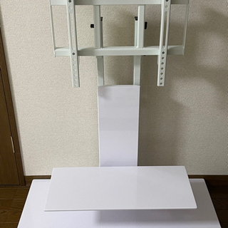 【新品同様】テレビ自立スタンド　ロータイプ　キャスター付き　鏡面ホワイト