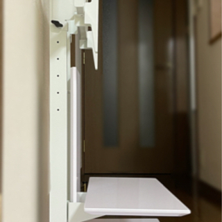 【新品同様】テレビ自立スタンド　ロータイプ　キャスター付き　鏡面ホワイト