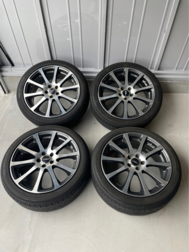 トヨタのプリウスW30 TRDホイール215/45R17