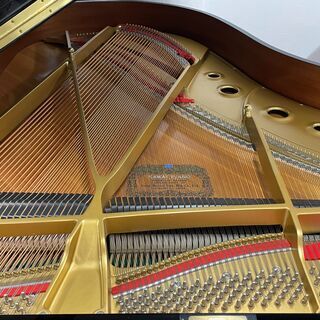 ほぼ新品！試弾大歓迎！中古ピアノ カワイ(KAWAI RX3) ヨーロッパの伝統とカワイの技術が織りなす響き