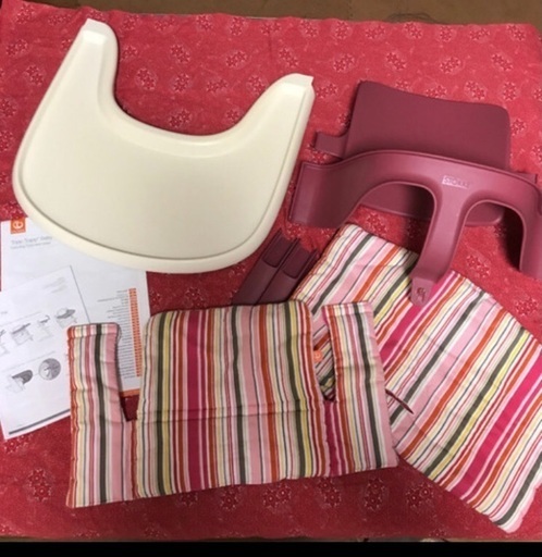 ※お譲り者決定済※【6点セット】ストッケトリップトラップ ベビーセット、トレイ、クッション　STOKKE