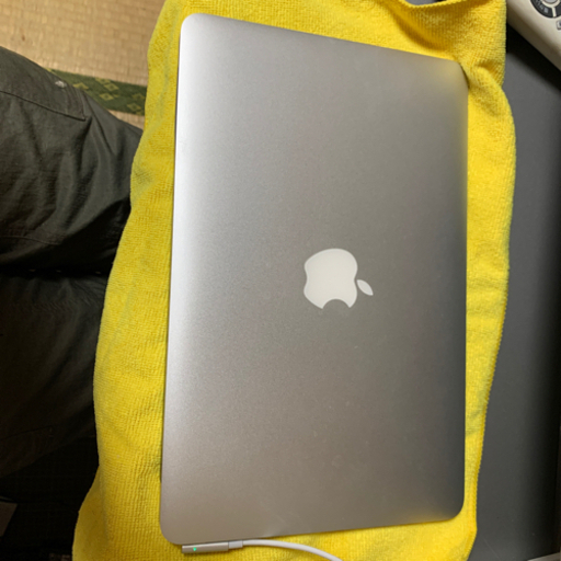 2011 Mac Book air 11インチ