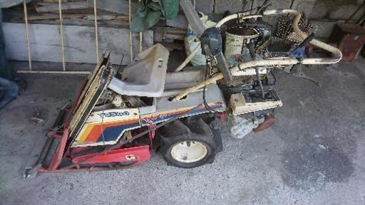 脱穀機とバインダーセットで