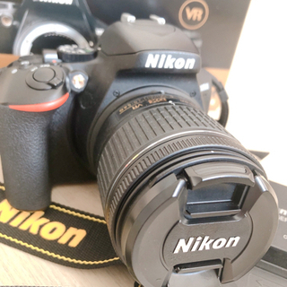 【ネット決済】【ネット決済】ほぼ新品☆Nikon 一眼レフカメラ