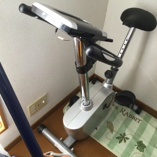 アルインコ＋カインズのエアロバイクです