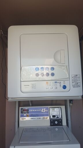 TOSHIBA 電気衣類乾燥機 6kg ED-60C(W)