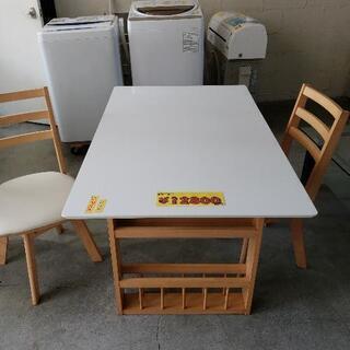 1〜2人暮らしにオススメ！ダイニングテーブル+回転式チェア 3点セット