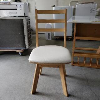 1〜2人暮らしにオススメ！ダイニングテーブル+回転式チェア 3点セット