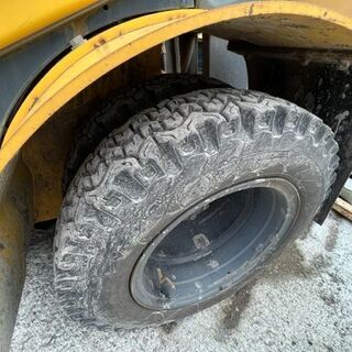 まずは現車見てください【格安】コマツ フォークリフト FD-25T-17