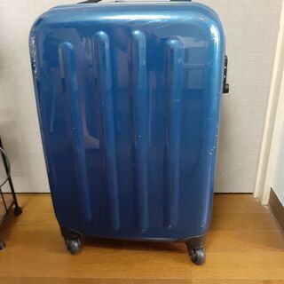 キャリーバッグ/スーツケース （鍵付き、4輪）