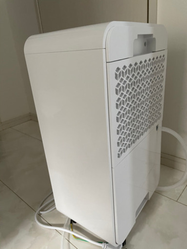 オシャレ除湿機