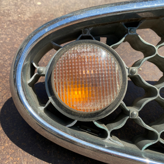 日産フィガロ フロントマスク 中古