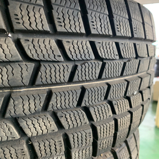 バリ山　215/60/16 スタッドレス  2018年製　グッドイヤー