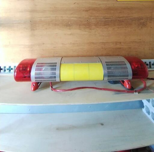 消防車赤色灯警光灯大阪サイレン12v ワンツー 綾瀬のパーツの中古あげます 譲ります ジモティーで不用品の処分