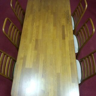 今どき ゆったり 長めのダイニングテーブル