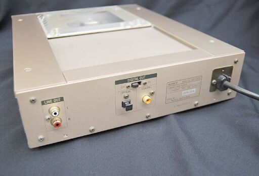 SONY CDプレイヤー CDP-X3000 動作確認済み リモコン付き ゴールド系