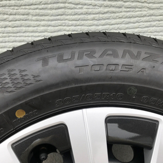 2020年2月登録トヨタカムリX e-four純正タイヤホイールセット