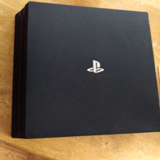 ジャンク品　PS4　Puro　1tr