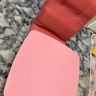 座椅子　テーブルセット　ピンク