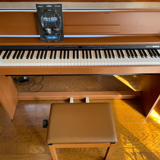 ローランド　電子ピアノ　椅子・ヘッドホン付き　5,000円　足柄...