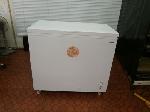 ID 984436　冷凍庫吉井電機　205L　２０２１年製
