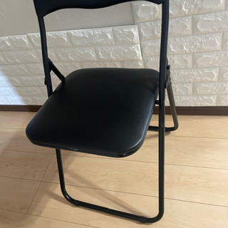 【値下げ】ニトリ折りたたみチェア　ブラック　パイプ椅子