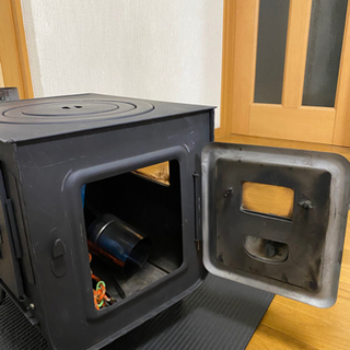 新保製作所　薪ストーブ　ケース付　(追記)あり