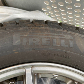 スタッドレスタイヤ　185/60 R15