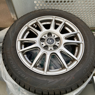 スタッドレスタイヤ　185/60 R15