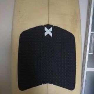 グンタ・ロン・サーフボード