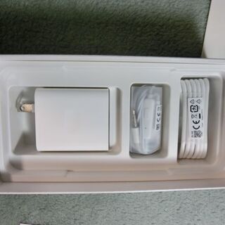 【1.1万円】　OPPO A73 　新品同様(動作試験の為開封) 端末購入証明書付5/2