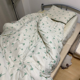 シングルニトリ　マトレスと掛け布団と枕とベッド