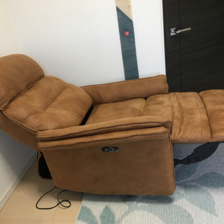 1人用ソファ　パーソナルチェア　リクライニングチェア  スマホ電源付き