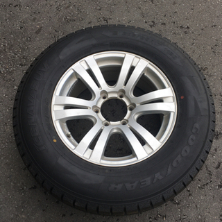 プラドのタイヤ&アルミ　