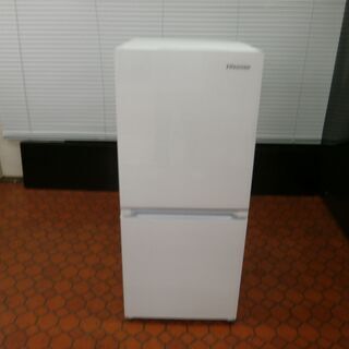 yuu様　4日(運搬費込)(即日、深夜ok)大人気オシャレ商品！！　ハイセンス　2019年製　134L ID 985056 ハイセンス134L 2019年製 HR-G13B-W