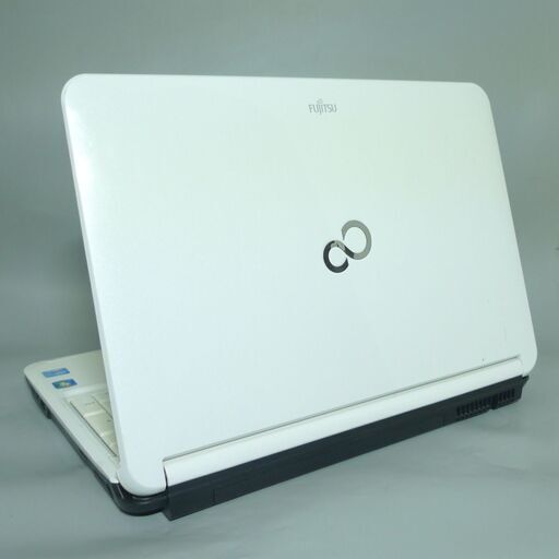 即使用可能 ホワイト ノートパソコン 良品 15型ワイド 富士通 AH54/D 