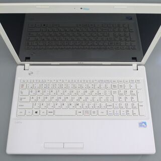 美品 ノートパソコン 14型 NEC PC-LE150H1 ホワイト Celeron 4GB DVD 