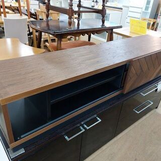 【愛品倶楽部柏店】　美品！　ＭＫマエダ　テレビボード　ＬＡＭＤＡ　ＬＭＤ－１８０　スライド扉　引出付　【問い合わせ番号　１５７-００７９２２　００２】
