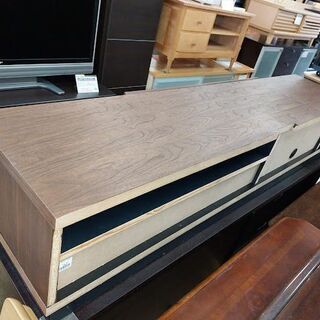 【愛品倶楽部柏店】　美品！　ＭＫマエダ　テレビボード　ＬＡＭＤＡ　ＬＭＤ－１８０　スライド扉　引出付　【問い合わせ番号　１５７-００７９２２　００２】