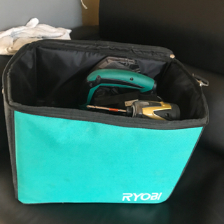 RYOBI インパクトドライバー、電池丸ノコ