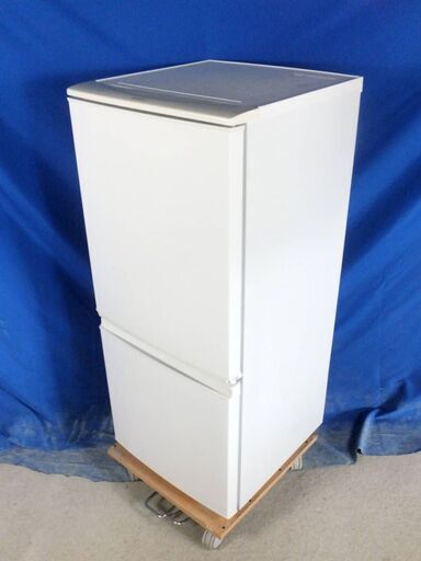 ✨激安HAPPYセール✨2015年式SHARPSJ-D14A-W137L✨2ドア冷凍冷蔵庫どっちもドア!! 耐熱トップテーブル✨Y-0826-006✨