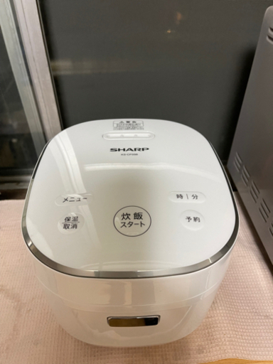 SHARP炊飯器　KS-CF05B-W  使用回数少ないです✨