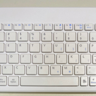 Bluetooth(R)3.0対応スタンダードキーボード　TK-...