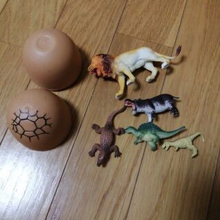 おもちゃ　動物　子供　卵　恐竜　ライオン